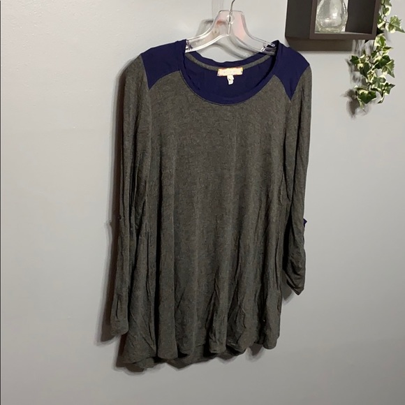 Anthropologie Tops - Anthro eri + ali Navy & Grey Top sz S